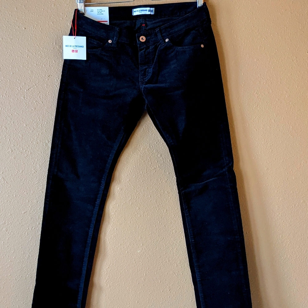 Uniqlo Black women velvet slim fit pants